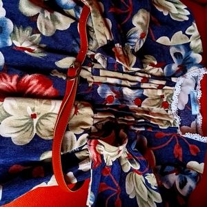 Humor Bear Floral long sleeve top